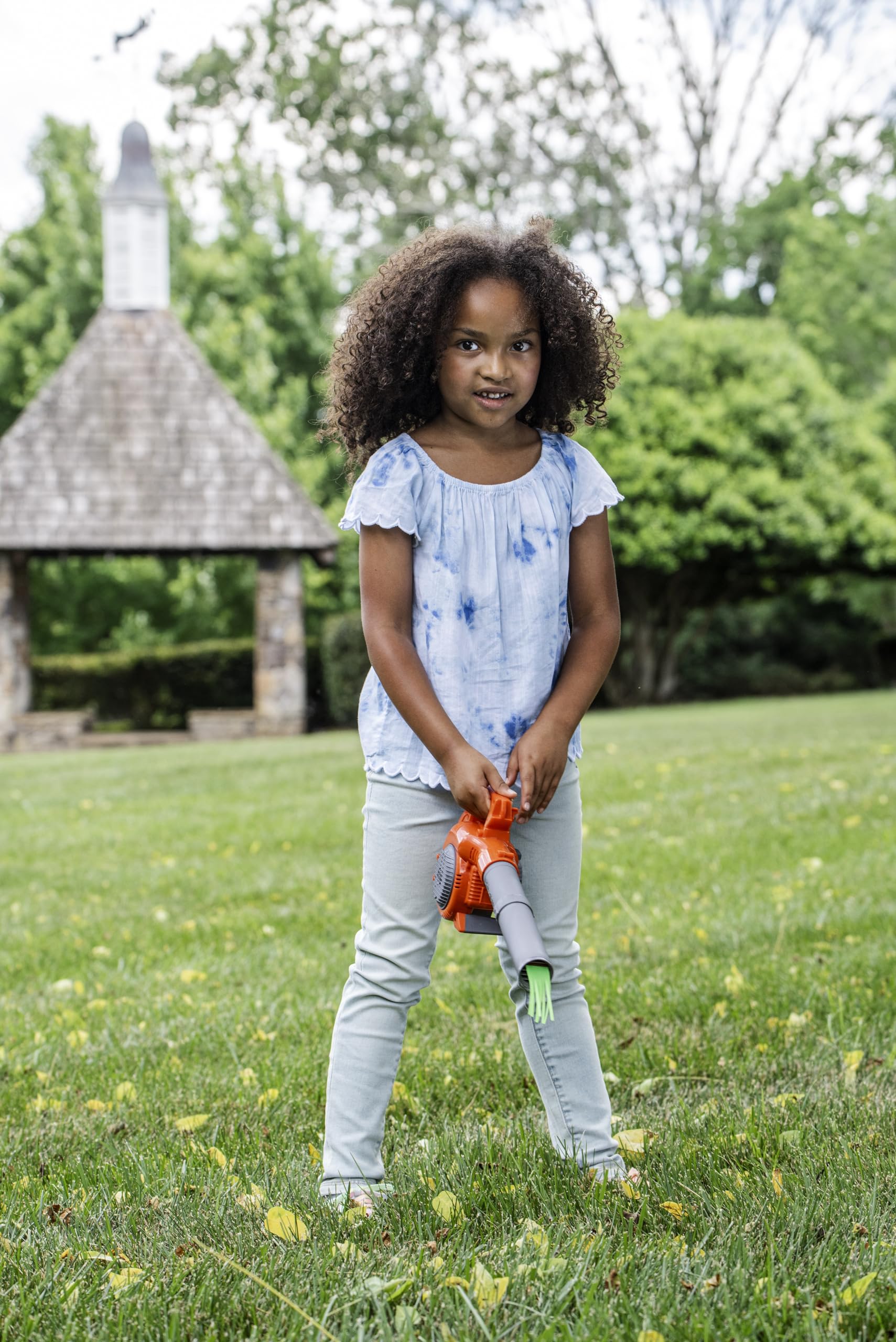 Husqvarna 125B Toy Leaf Blower, Light-Up Engine Makes Noise and Blows Out Real Air, Toddler Toys for Ages 3 and Up, Plastic, Orange/Gray, 589746402 - Image 8