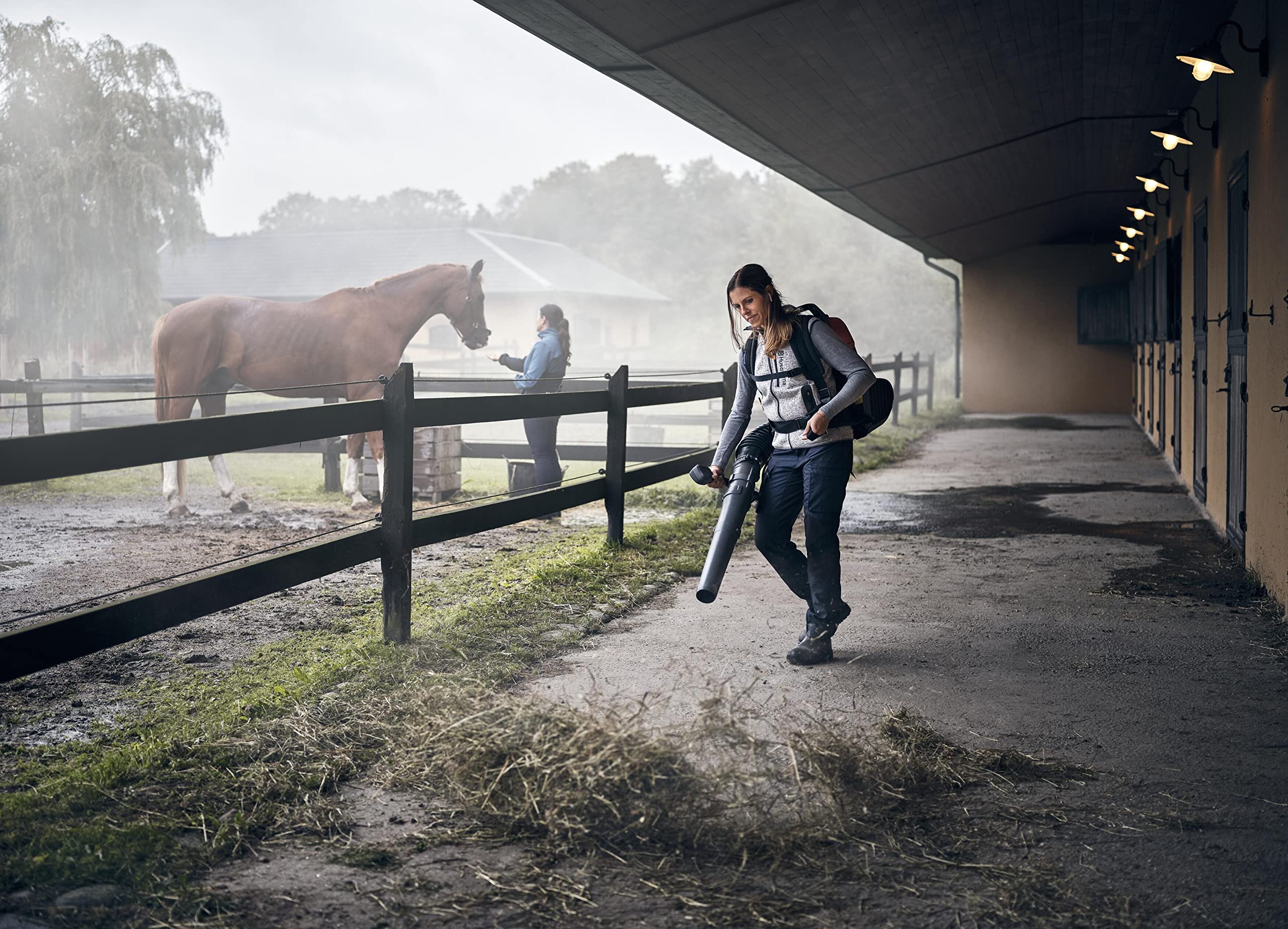 Husqvarna 340iBT 40V Battery Backpack Blower Without Battery and Charger - Image 4