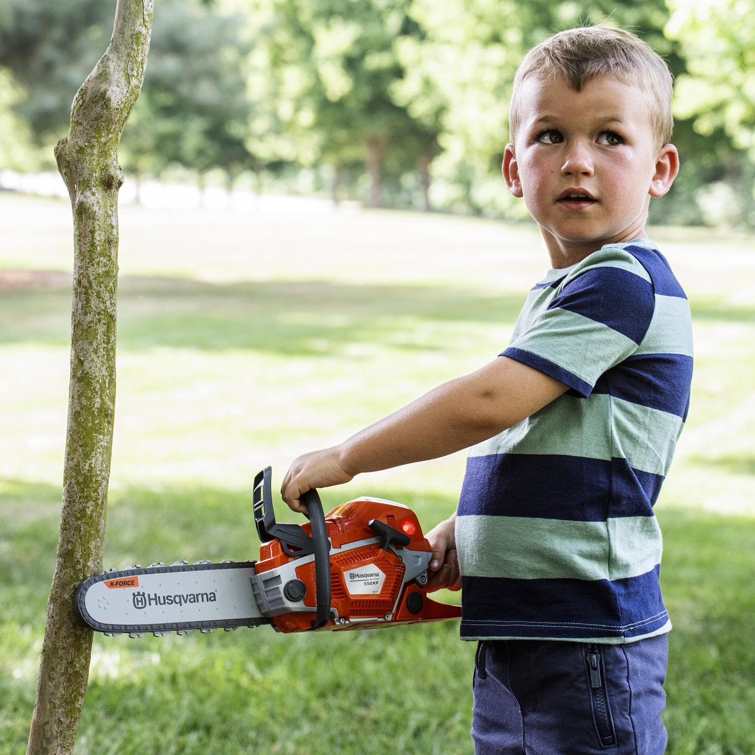 Husqvarna 550XP Toy Chainsaw, Ages 3+ - Image 6