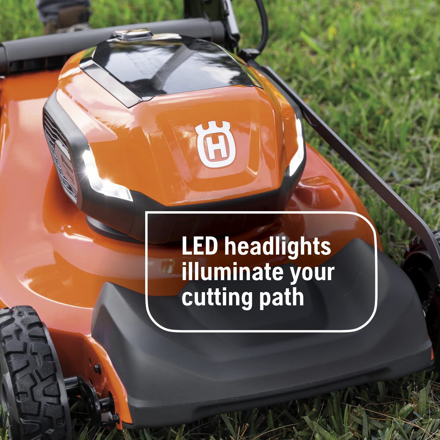 Husqvarna Lawn Xpert LE-322R Battery Powered Self Propelled Lawn Mower with Brushless Motor, Electric Lawn Mower for Small Yards (1/4-1/2 Acre), 40V Lithium-Ion Battery and Charger Included - Image 8