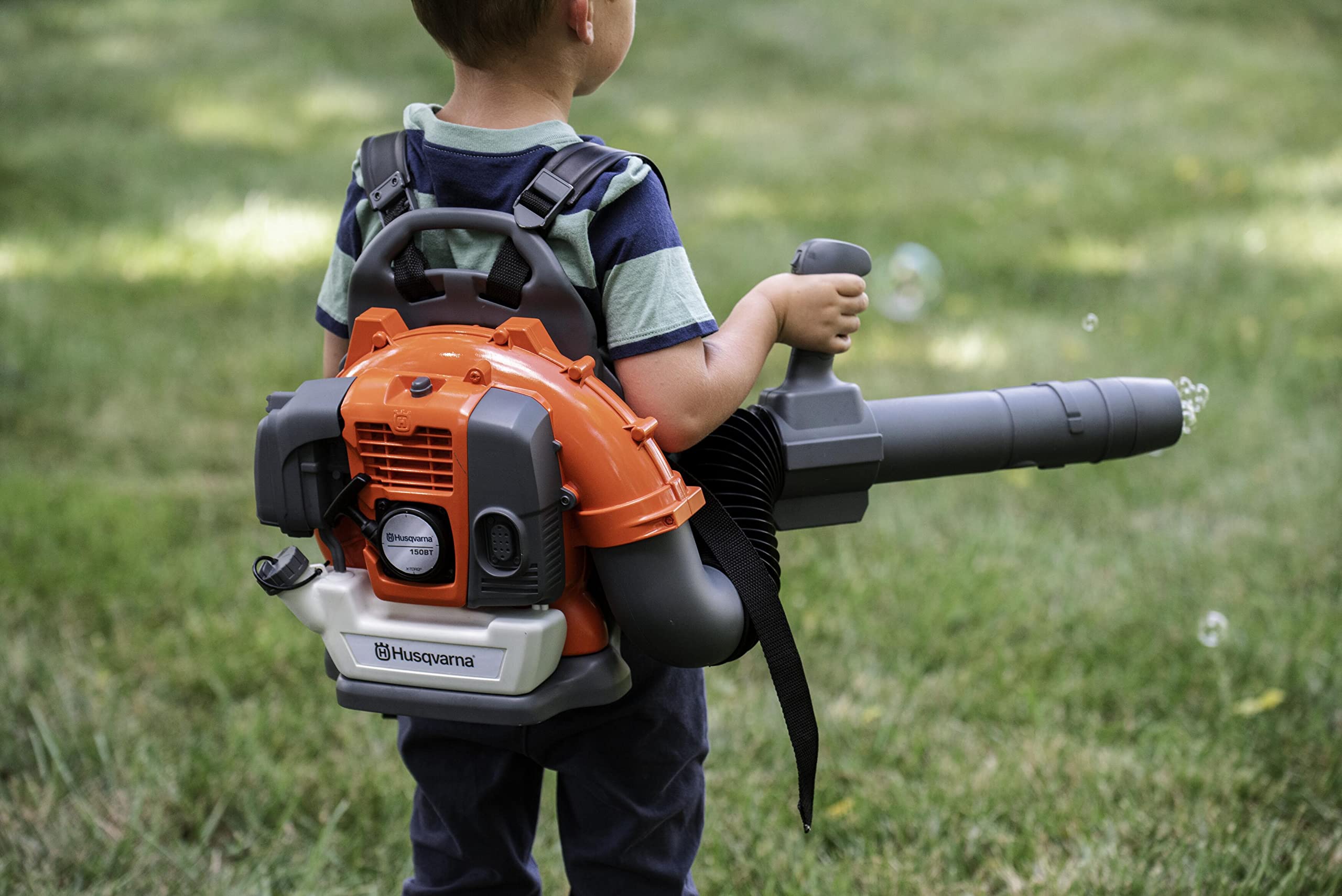 Husqvarna Toy Bubble Backpack Leaf Blower, 531099401 - Image 4
