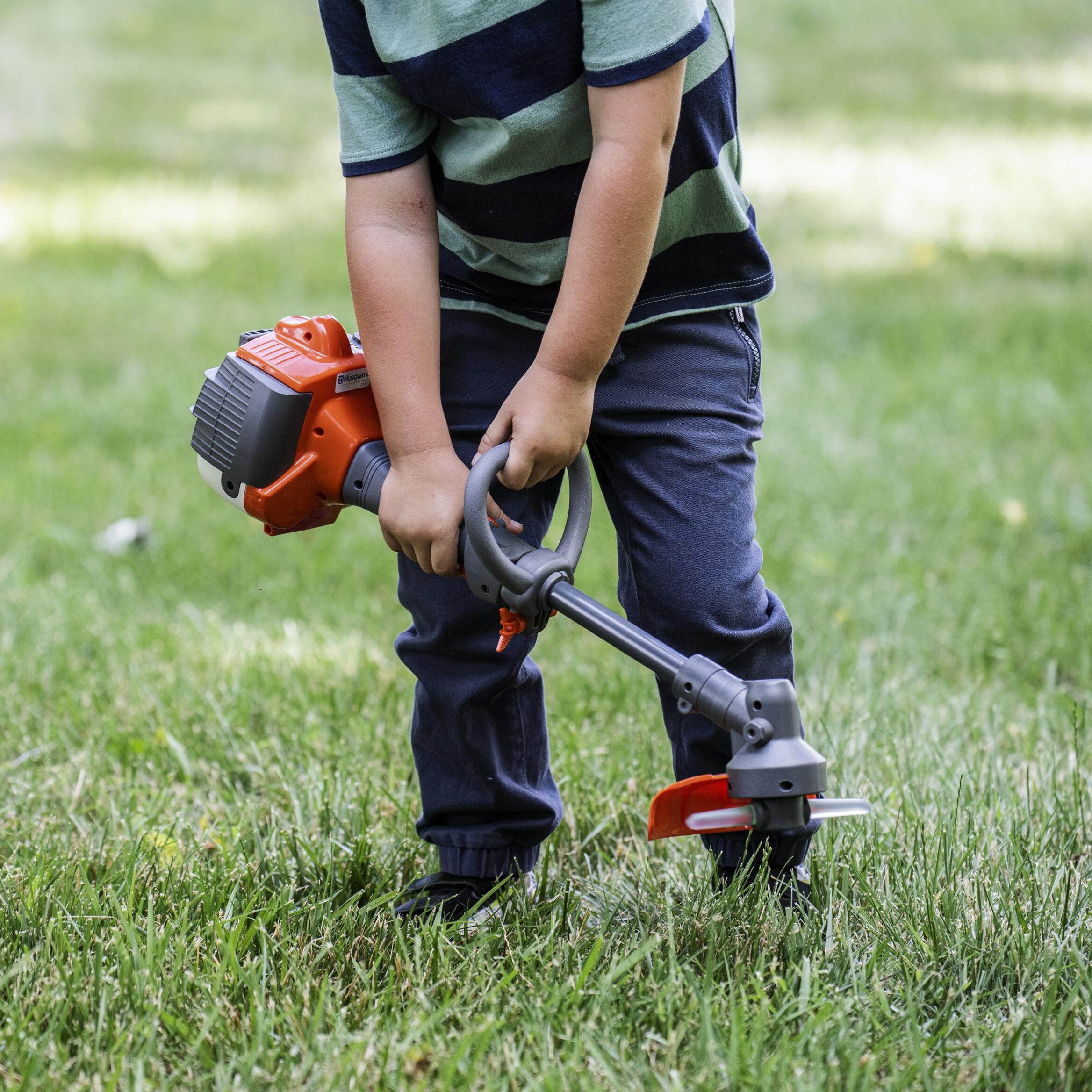 Husqvarna Toy Trimmer with Realistic Sounds and Light-Up Trimmer Line, Toy Weed Eater for Kids Ages 3 and Up - Image 4